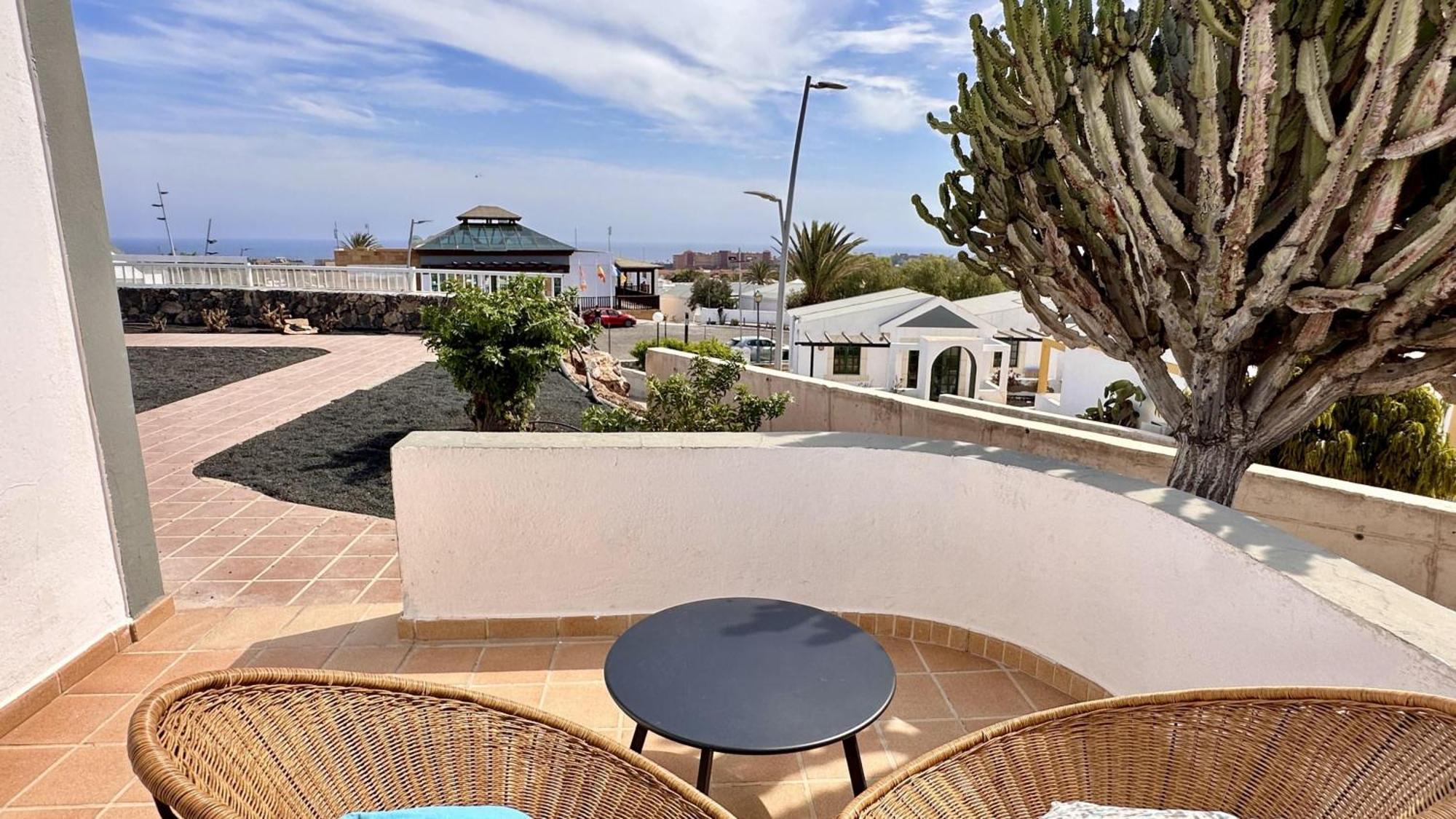 Caleta Dorada Aparthotel Caleta De Fuste Bagian luar foto